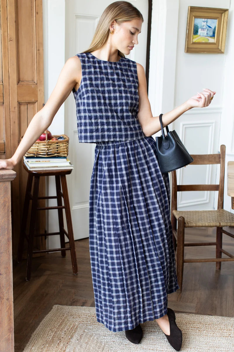 Soft pleated maxi skirt