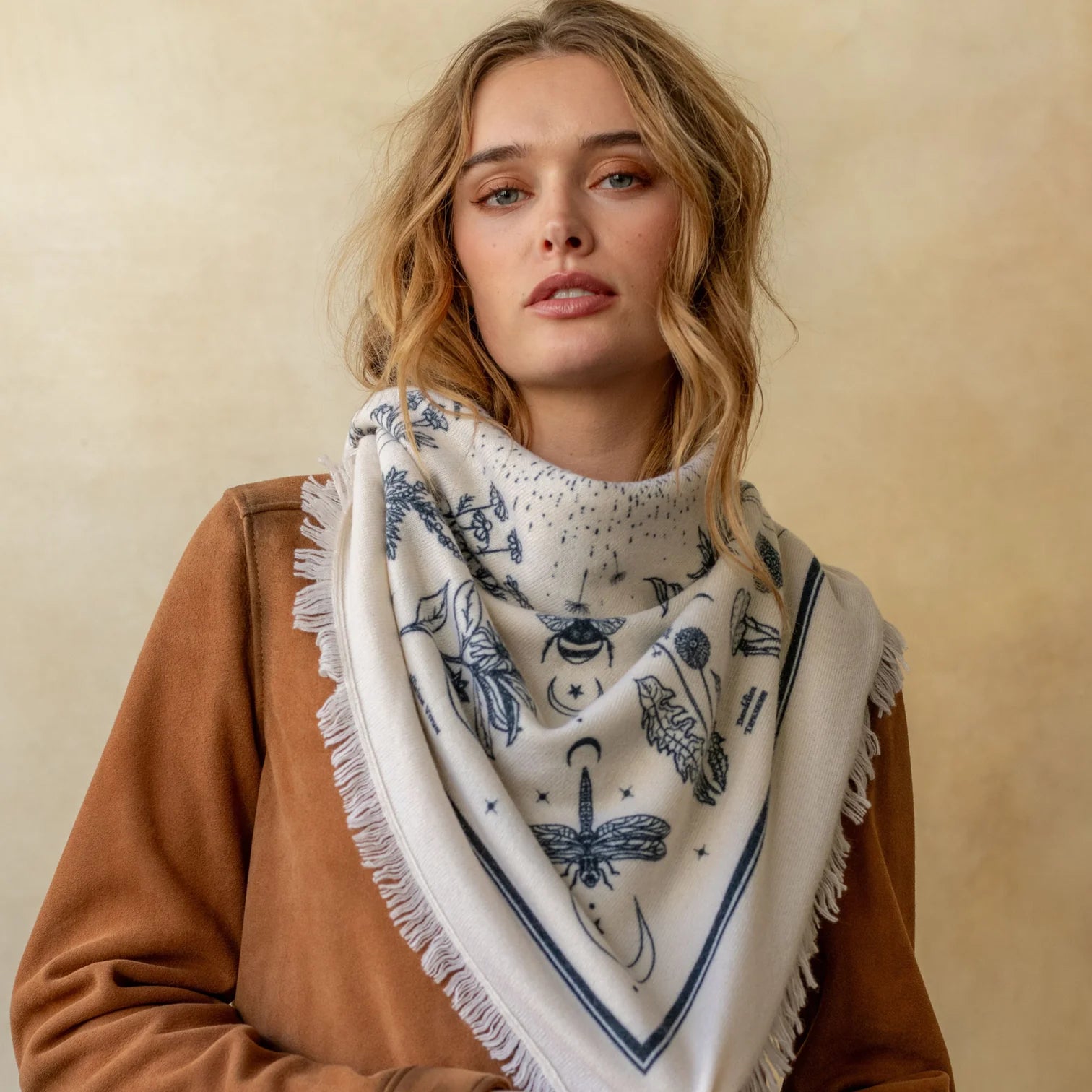 Gaia Cashmere Bandana - ivory/midnight