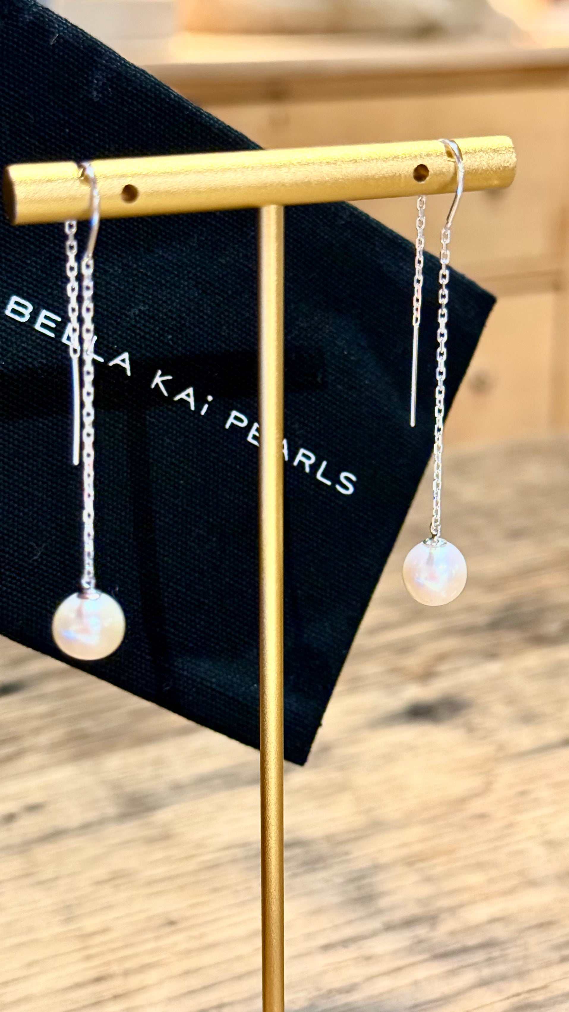 Sterling silver chain earrings with white round pearl