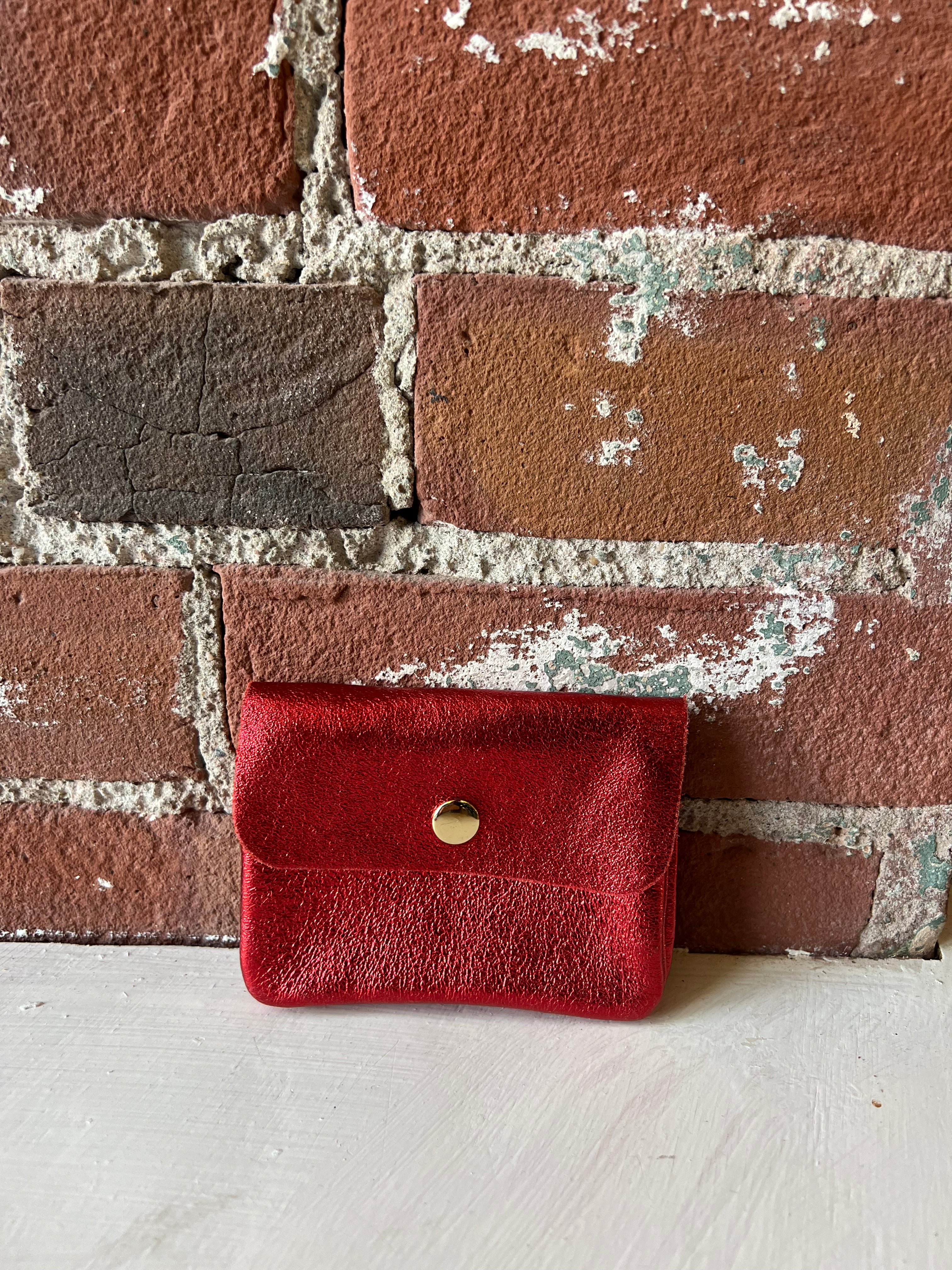 Small metallic wallet