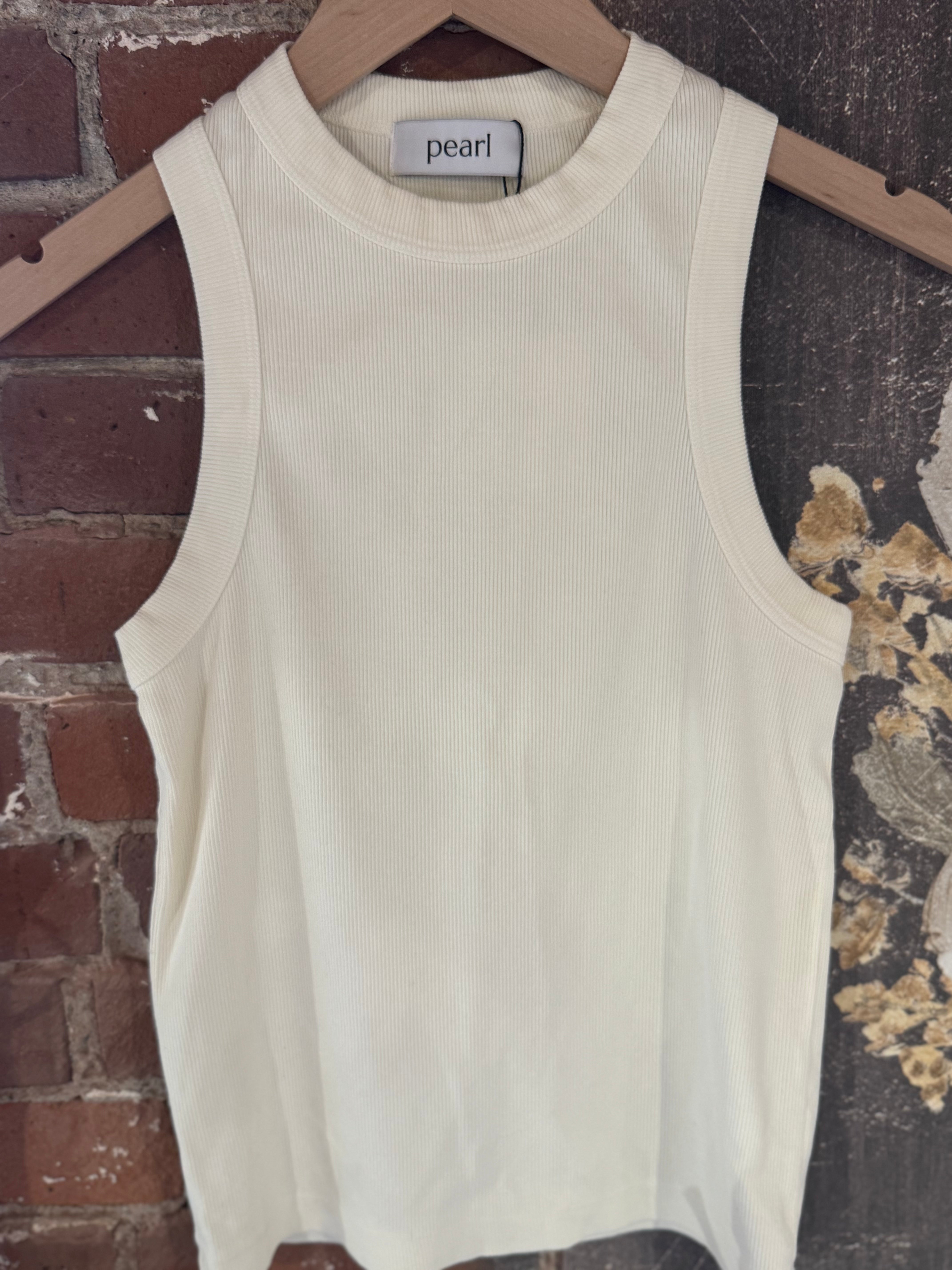 Gretchen rib tank