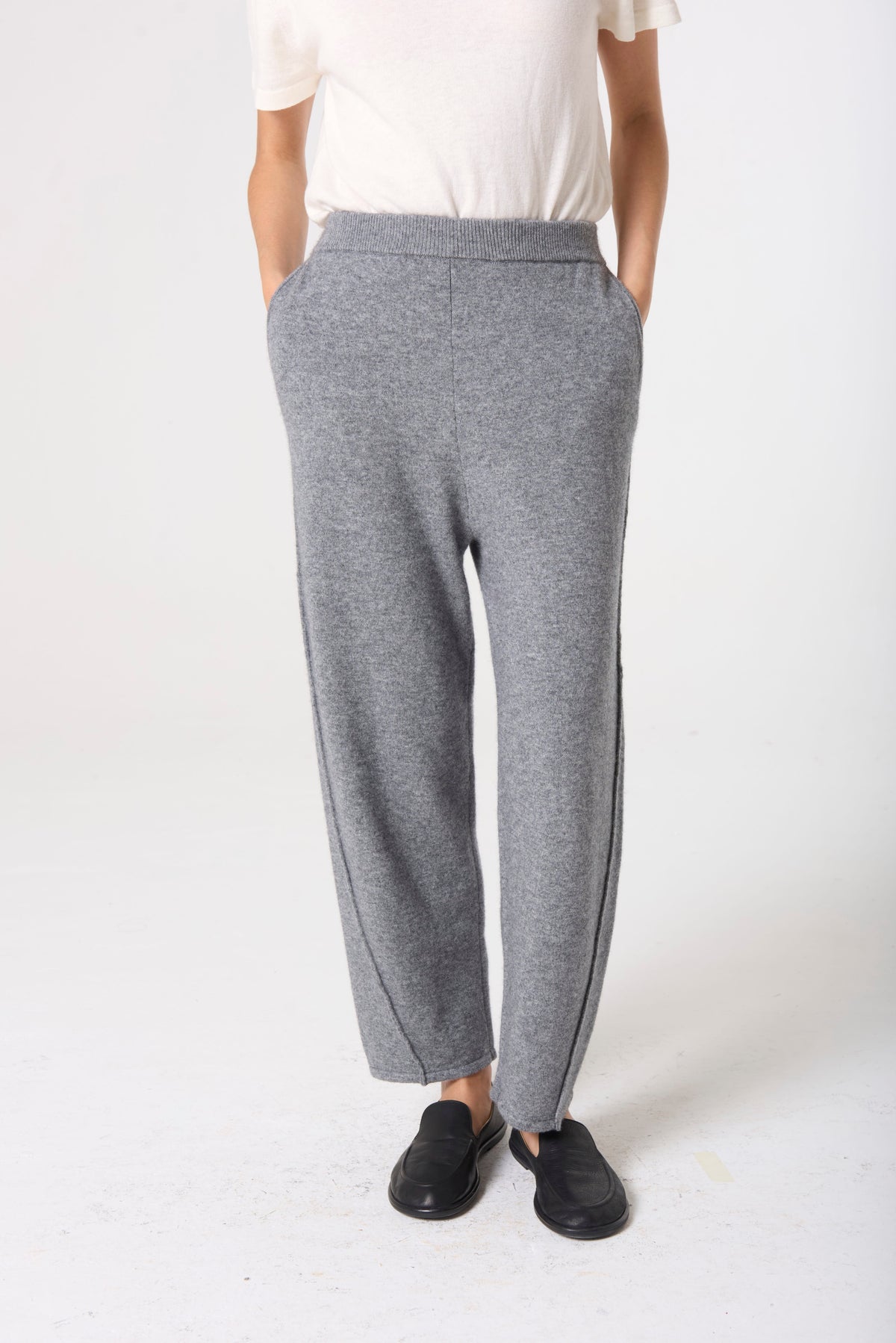 Zoé Barrel in Cashmere/Wool - Grey