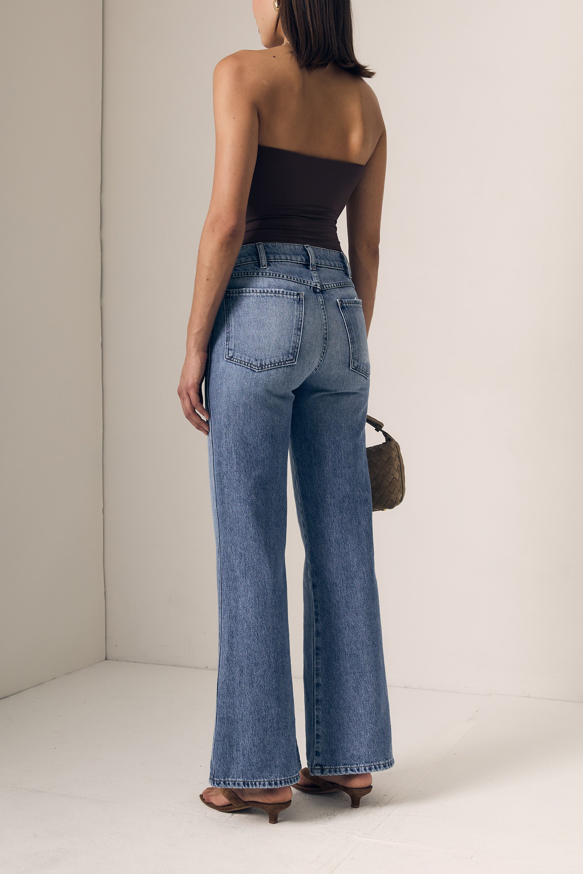 COWBOY BOOTCUT- MID RISE