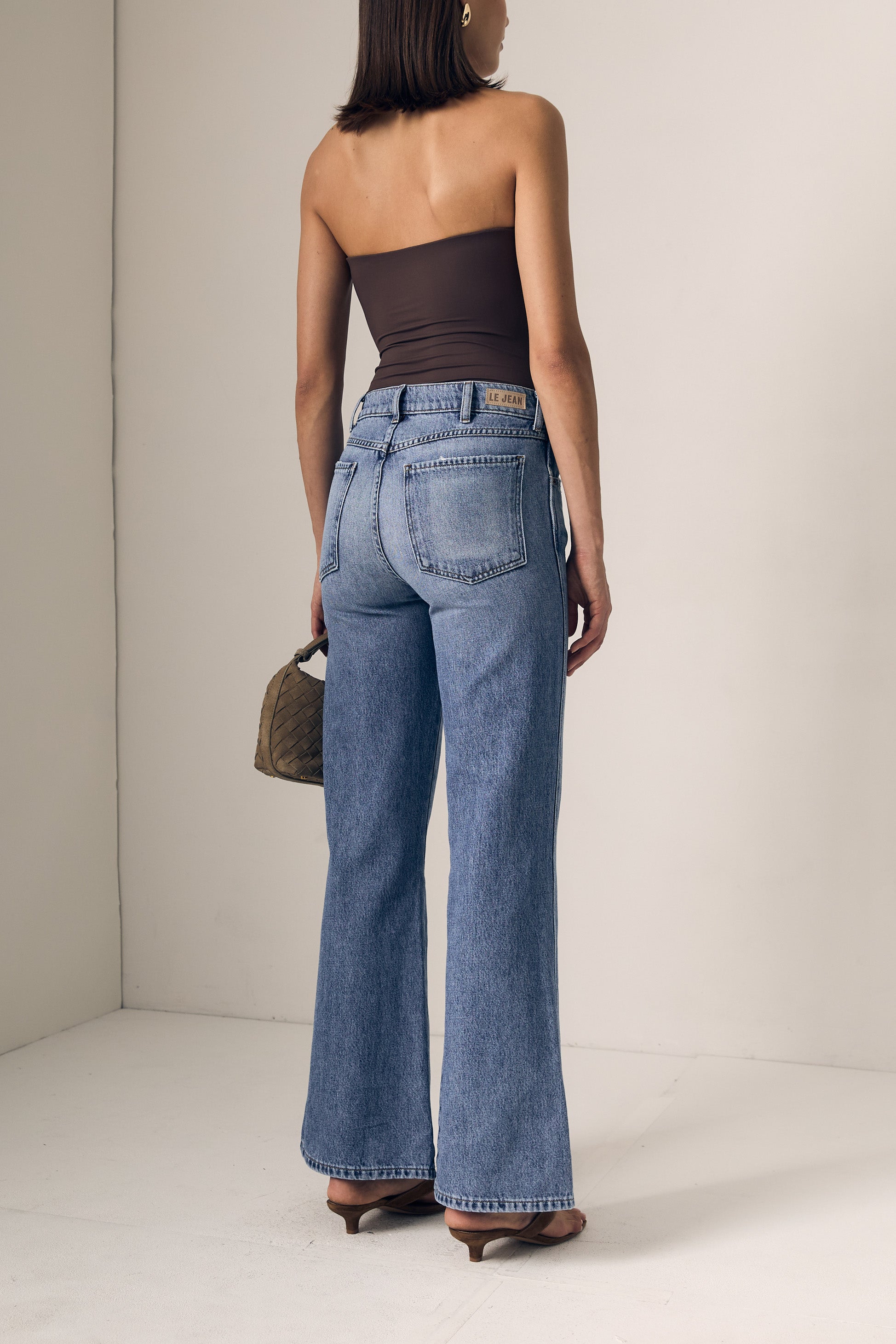 COWBOY BOOTCUT- MID RISE