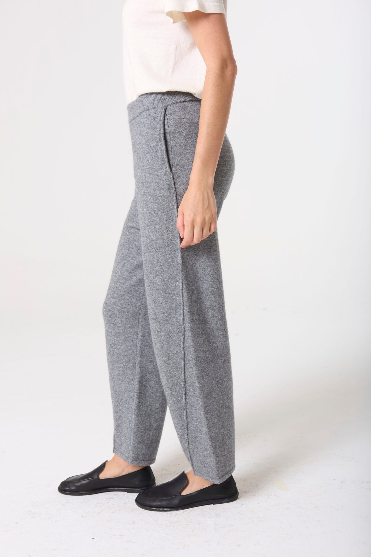 Zoé Barrel in Cashmere/Wool - Grey