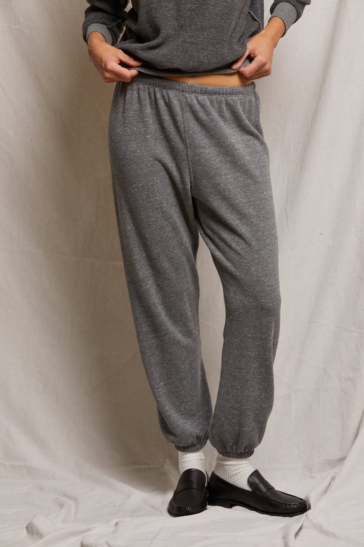 Dark Heather Grey