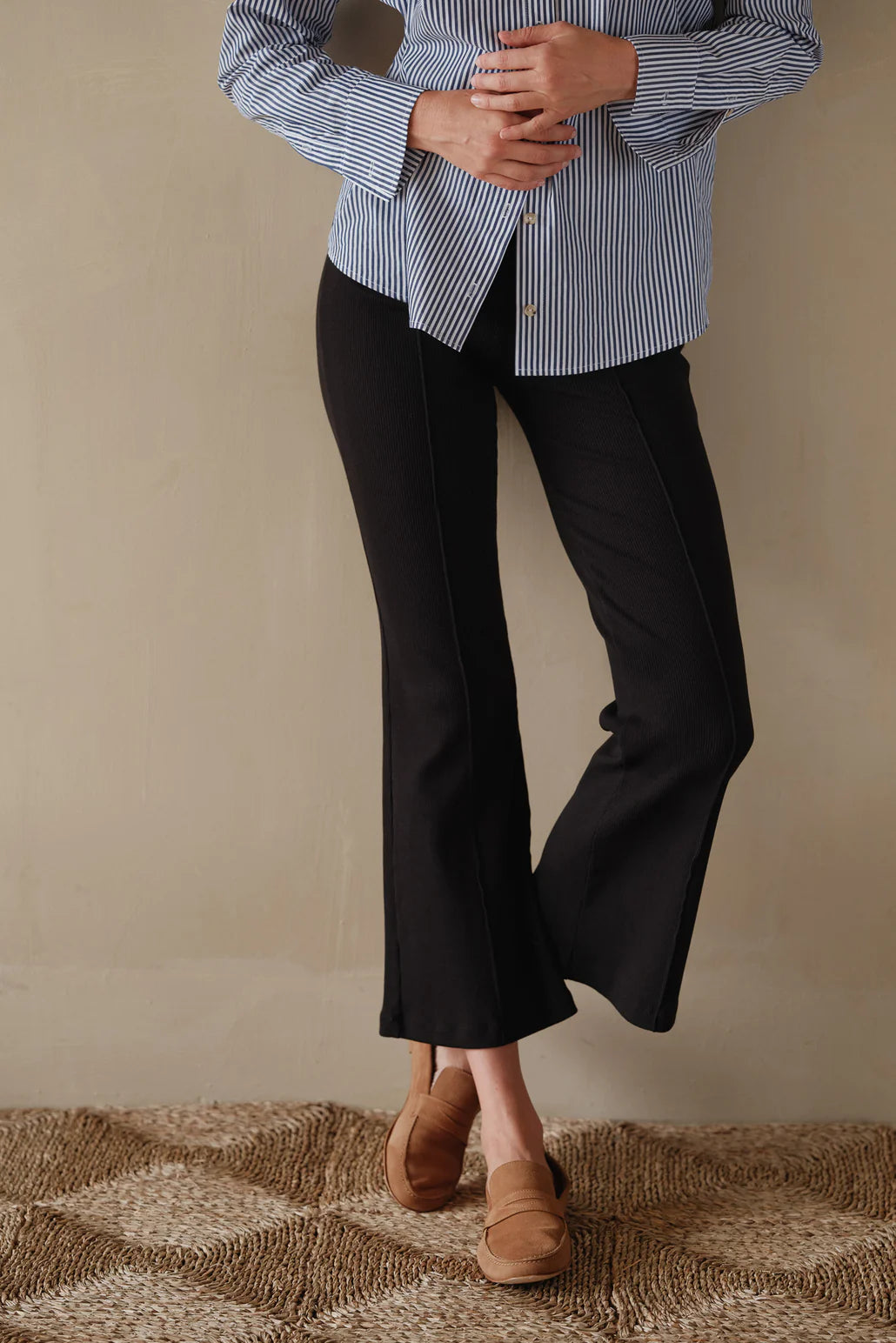 Rib Kick Flare Pant