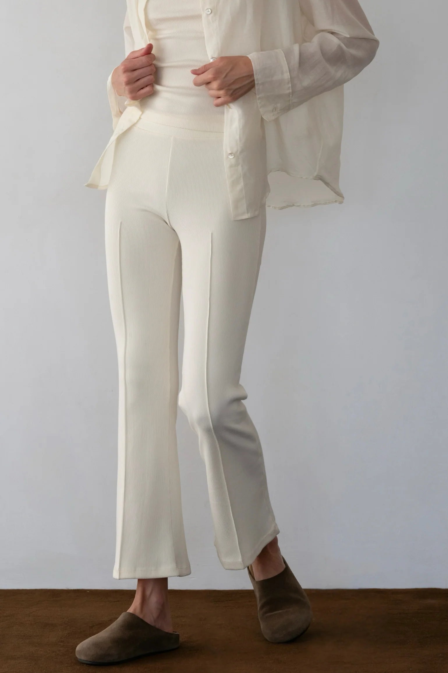Rib Kick Flare Pant