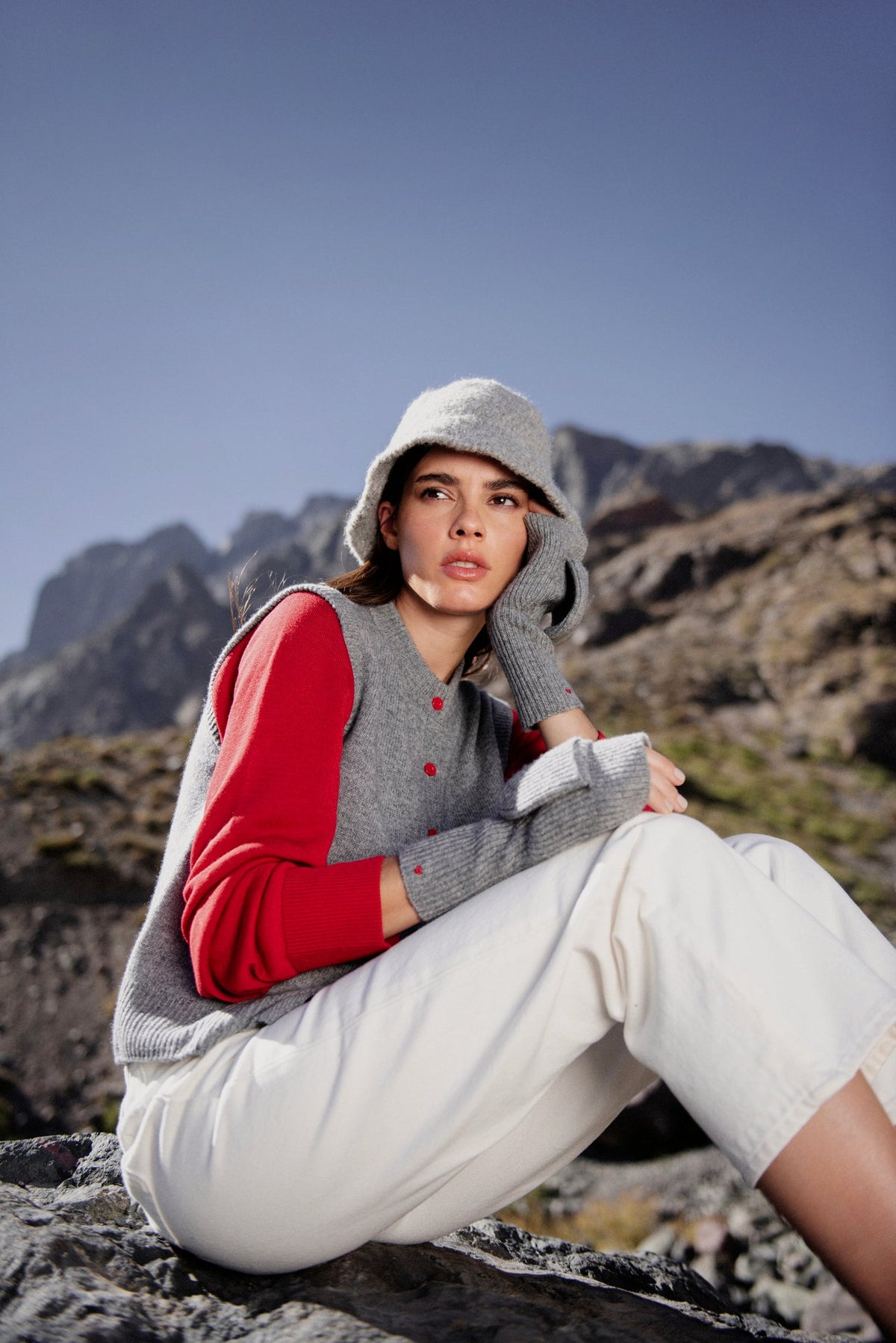 Button Vest- Grey