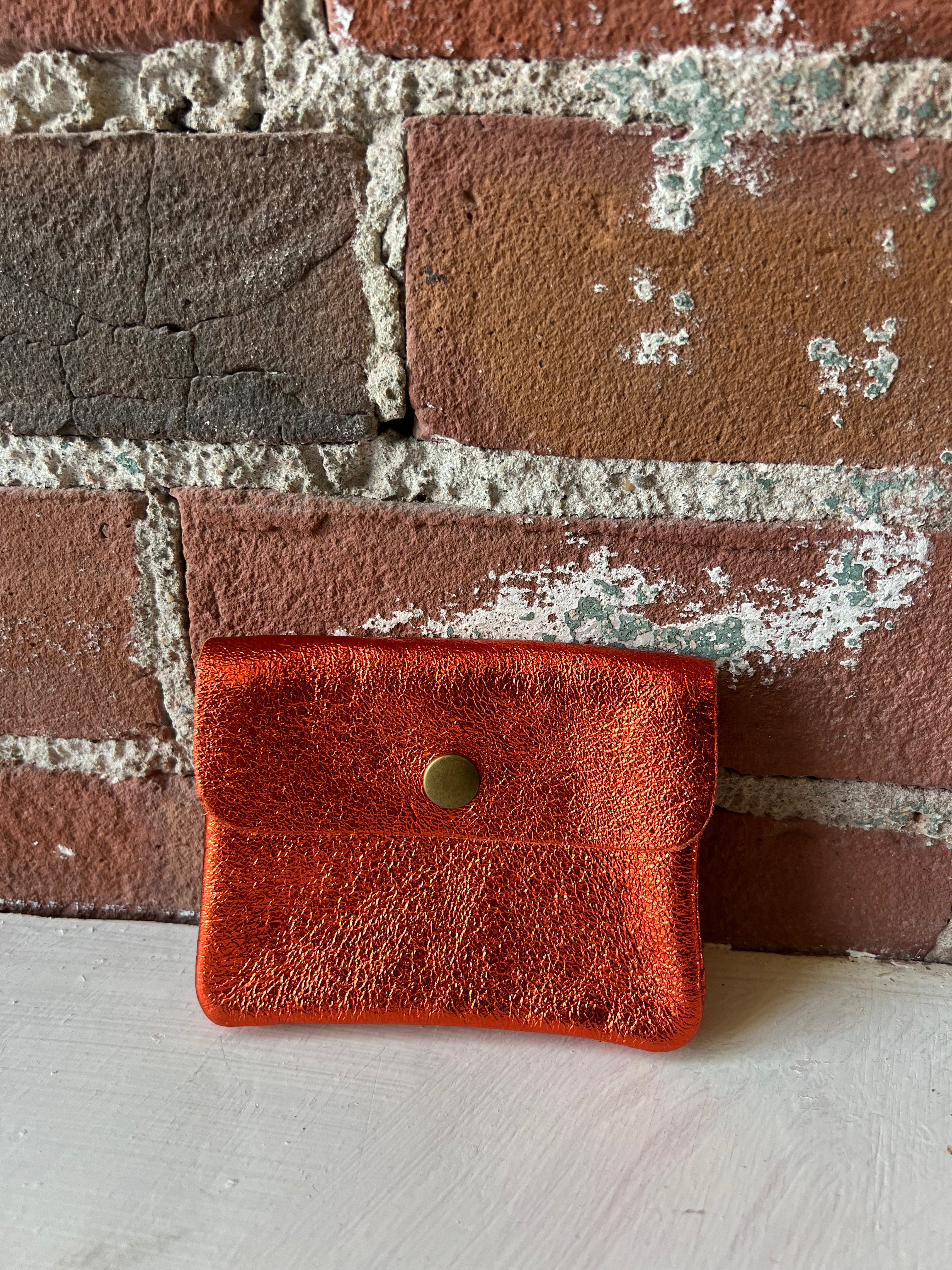 Small metallic wallet