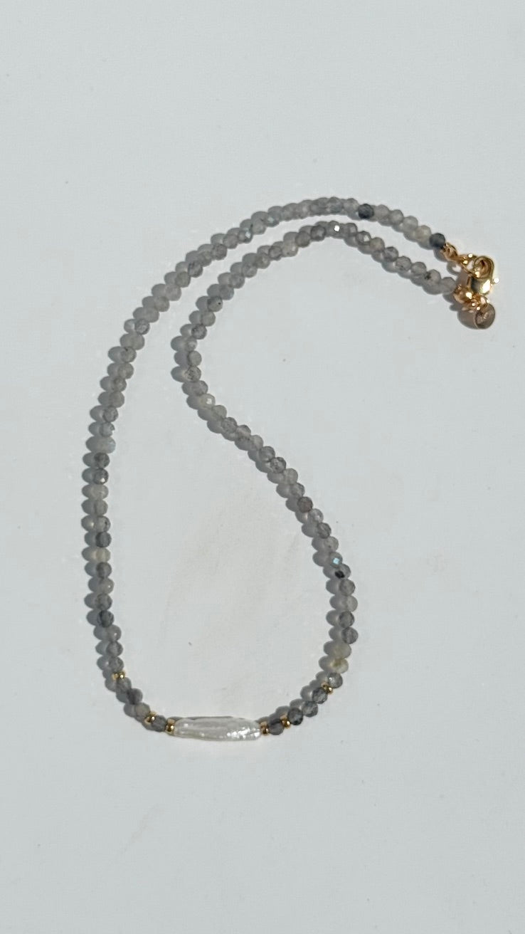 Labradorite & biwa pearl necklace
