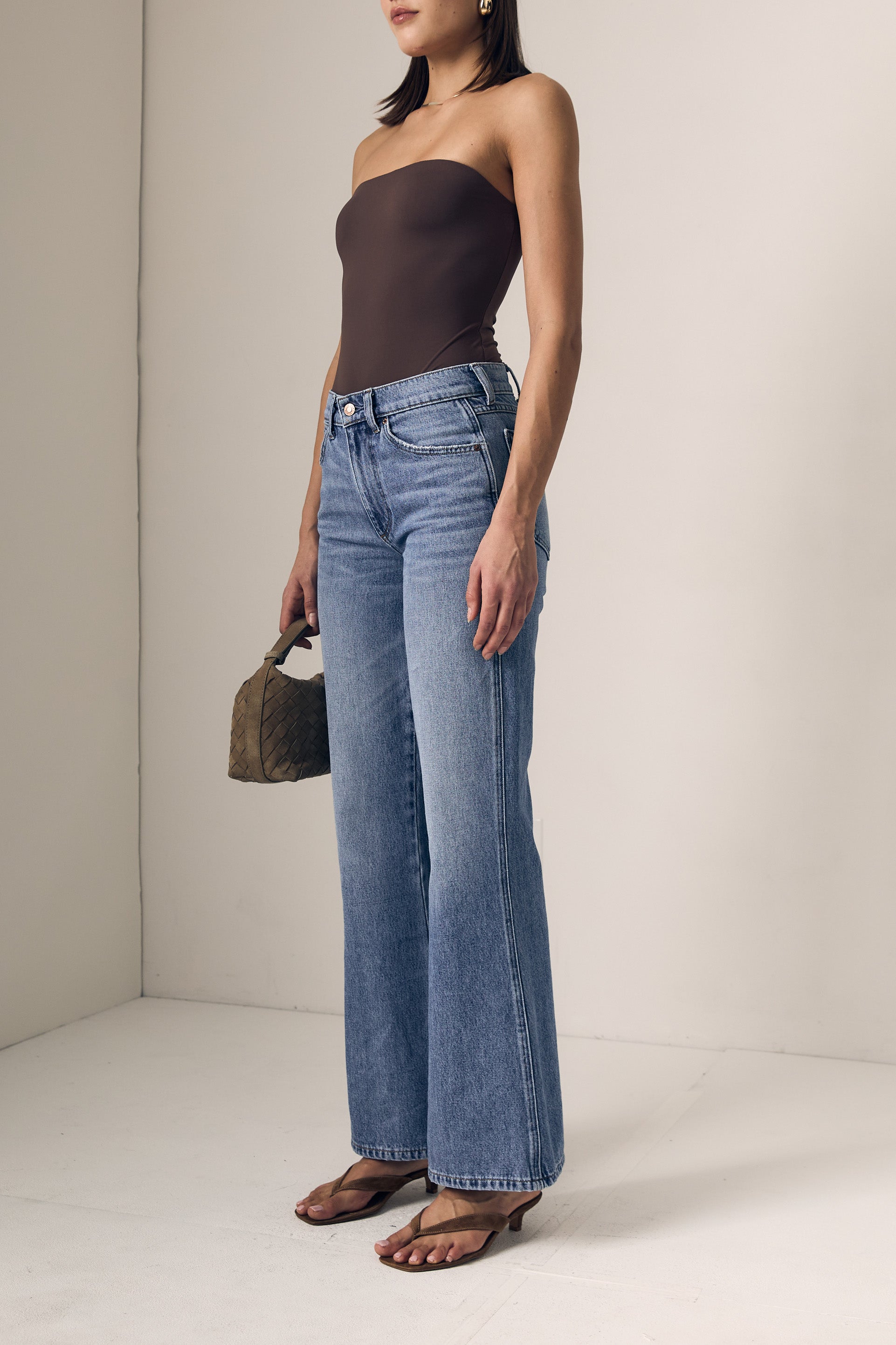 COWBOY BOOTCUT- MID RISE