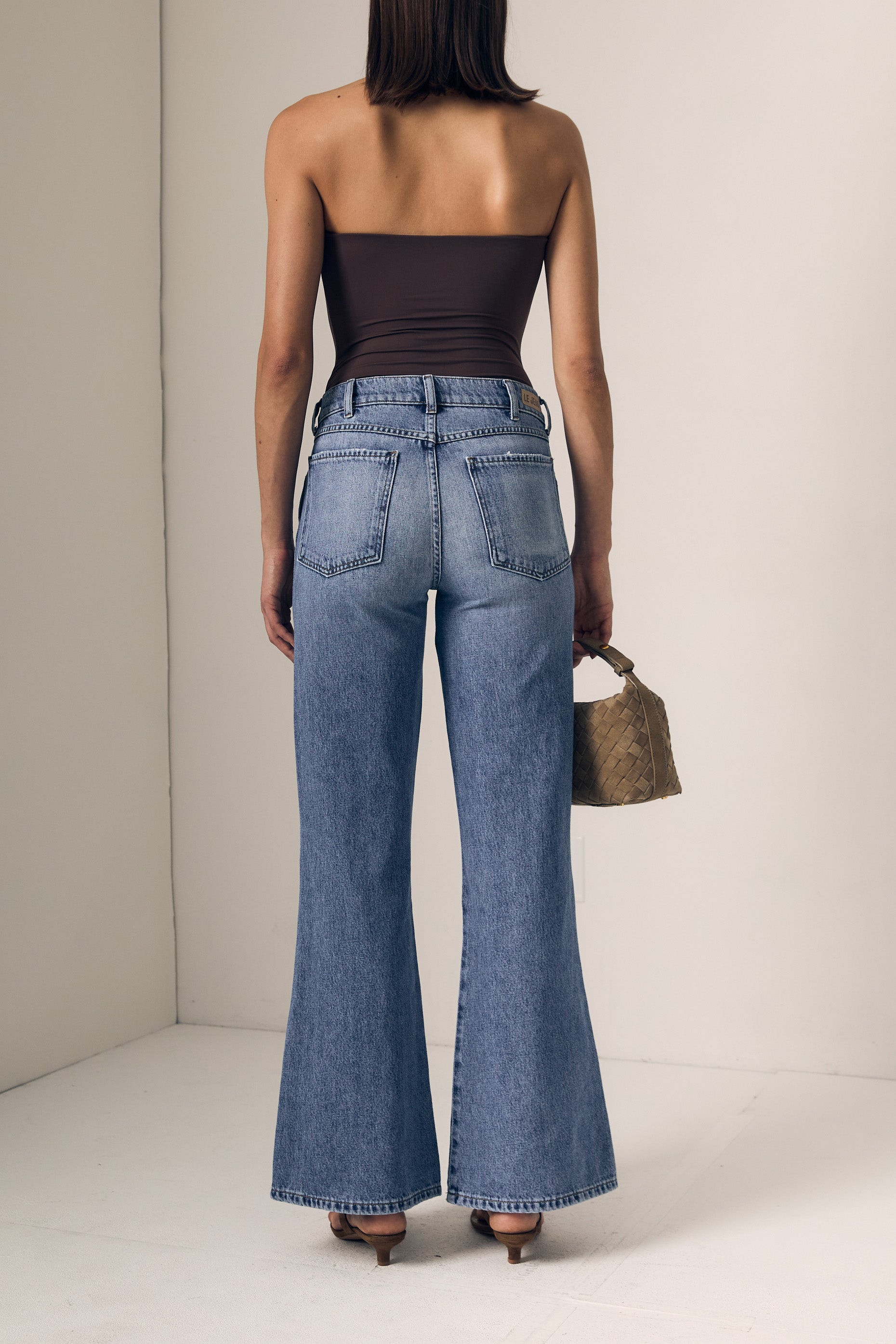 COWBOY BOOTCUT- MID RISE