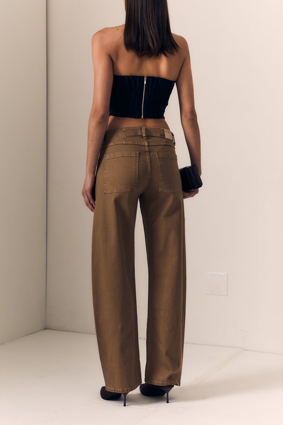 SELENA LONG