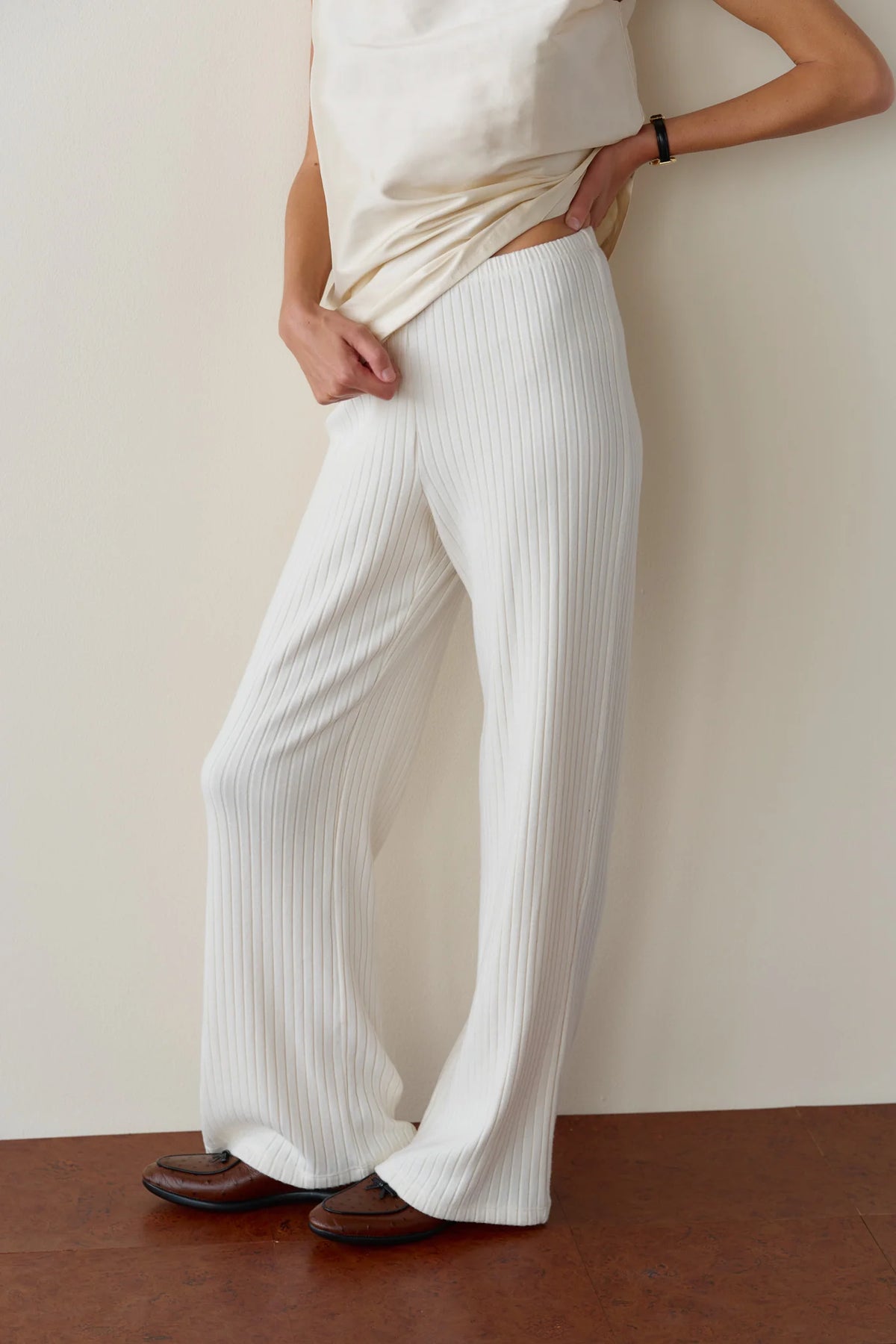 Donni Sweater Rib Simple Pant in Creme