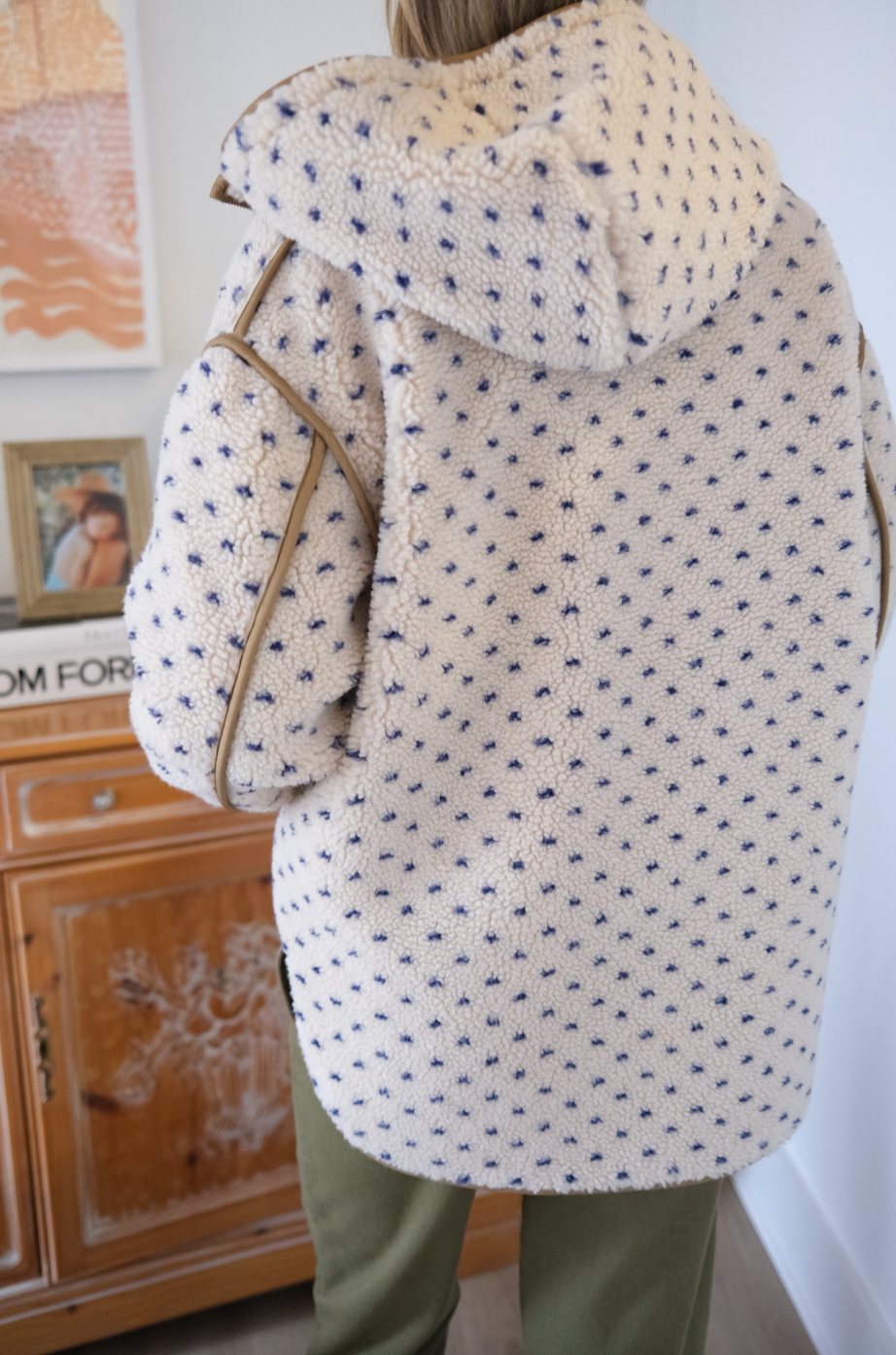 Hooded Sherpa Jacket - Ivory/Blue Birdseye