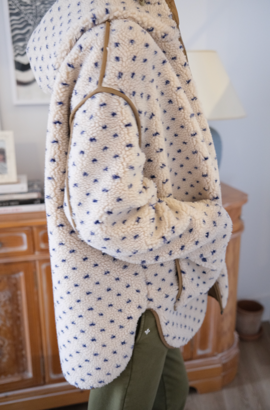 Hooded Sherpa Jacket - Ivory/Blue Birdseye