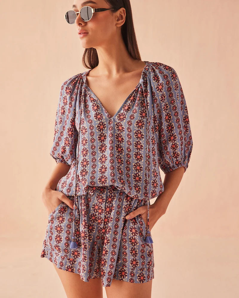 Isla blouse in omari hibiscus
