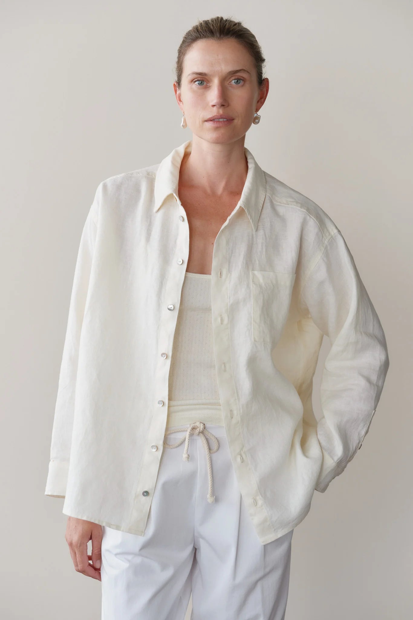 The Linen Relaxed Shirt – Donni
